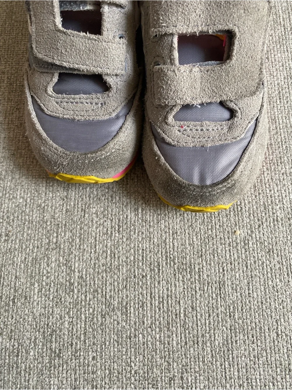 Saucony Kids Gray and Pink Velcro Athletic Sneakers